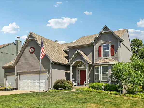 20100 W 220th St, Spring Hill, KS 66083