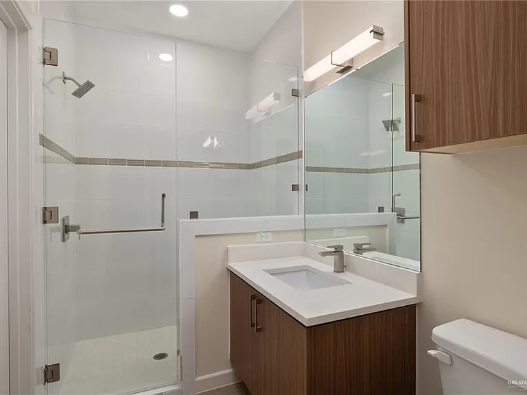 3600 Valencia #2 — Photo 6