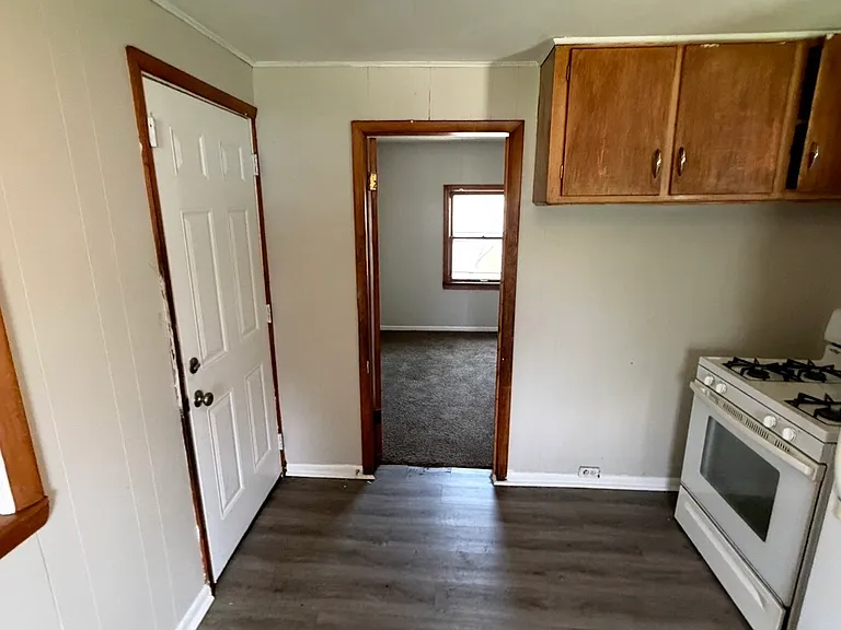 7818 Vineyard Ave #2 — Photo 6