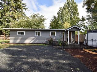 1385 Berntzen Rd, Eugene, OR 97402