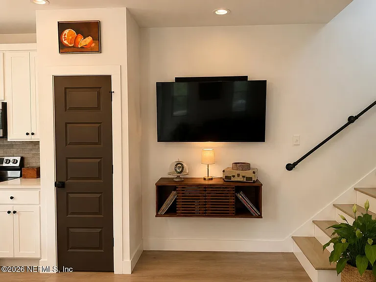 1200 N Clay St — Photo 23