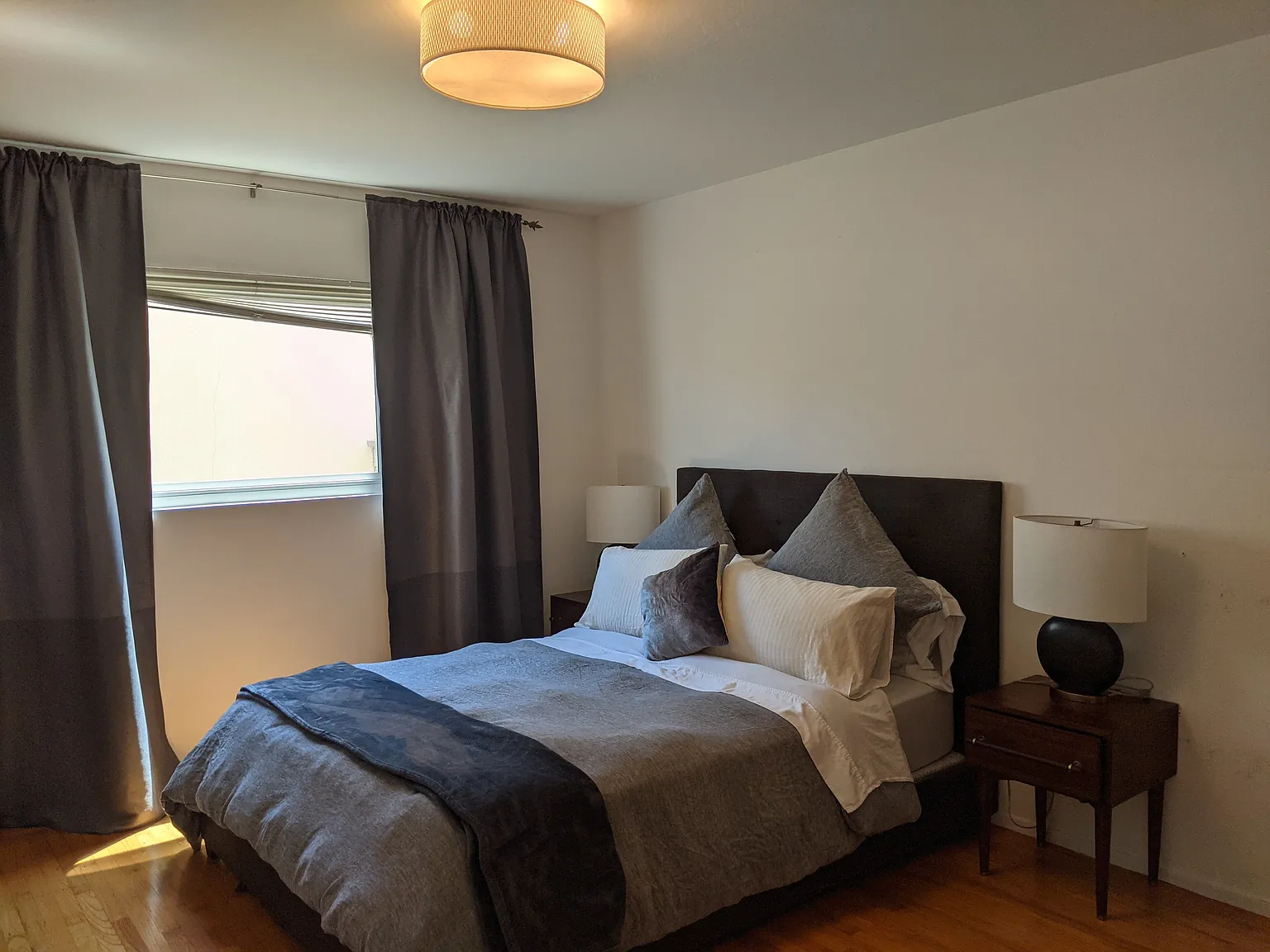 1 bed, 690 sqft, $3,995 — Photo 3