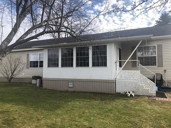 2nd image of 614 Cedar Ct