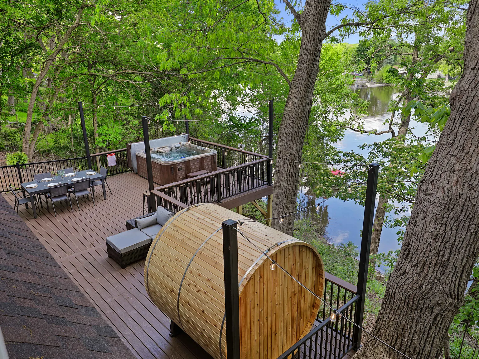 5 bed, 3300 sqft, $10,000 — Photo 2