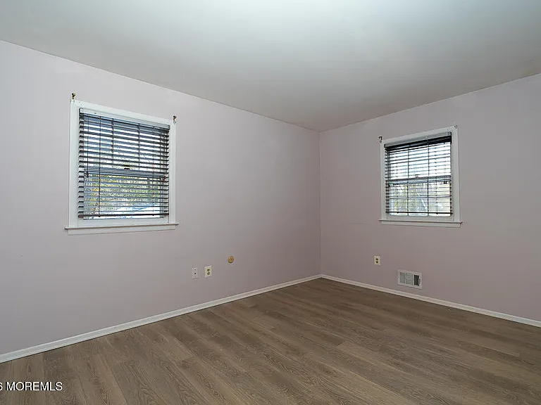 315 Beverly Way — Photo 15