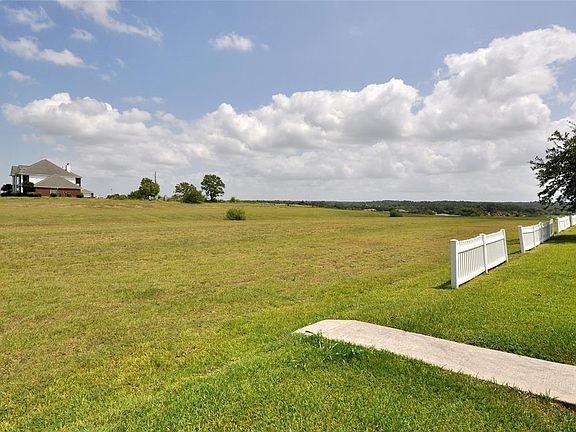 3rd image of 10836 S Lake Mist Ln