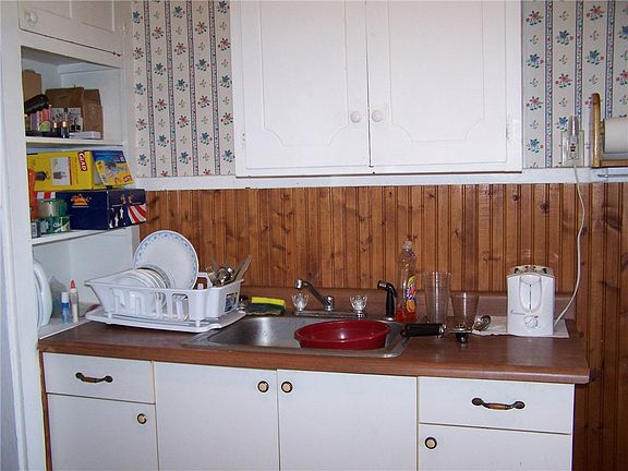 5th image of 12 E Evans Street #6