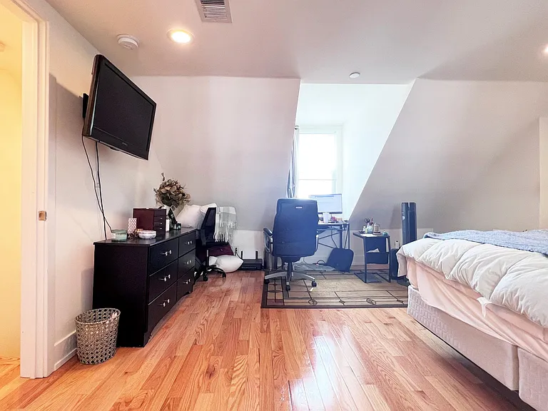 721 N 5th St #3F — Photo 15