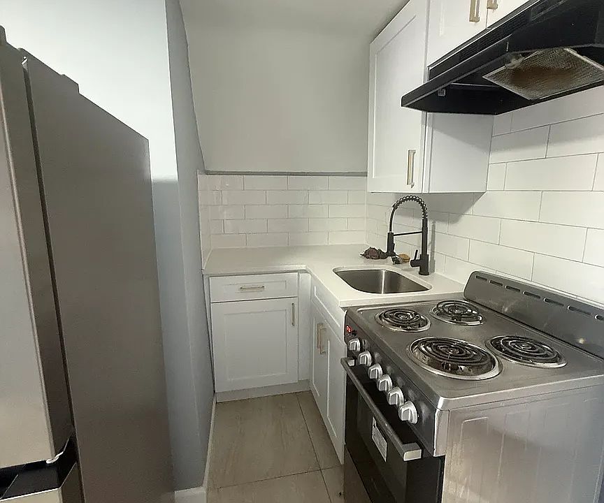 1st image of 75 N Munn Ave #6D