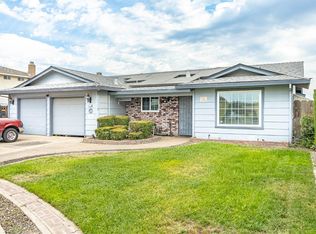 2352 Spring Dr, Escalon, CA 95320