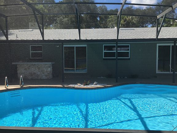 3rd image of 35926 Poinsettia Ave