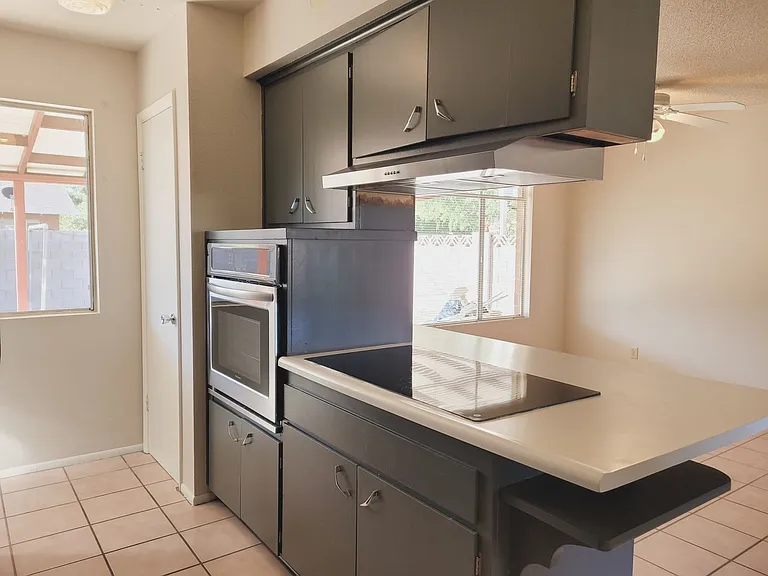 8425 E Crestwood Way — Photo 9