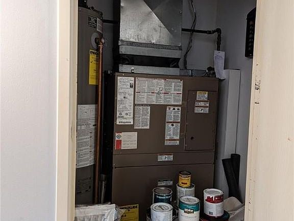 3rd image of 6415 Princeton Ct APT 203