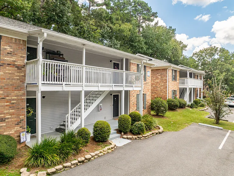 Tanager Apartments — Photo 12
