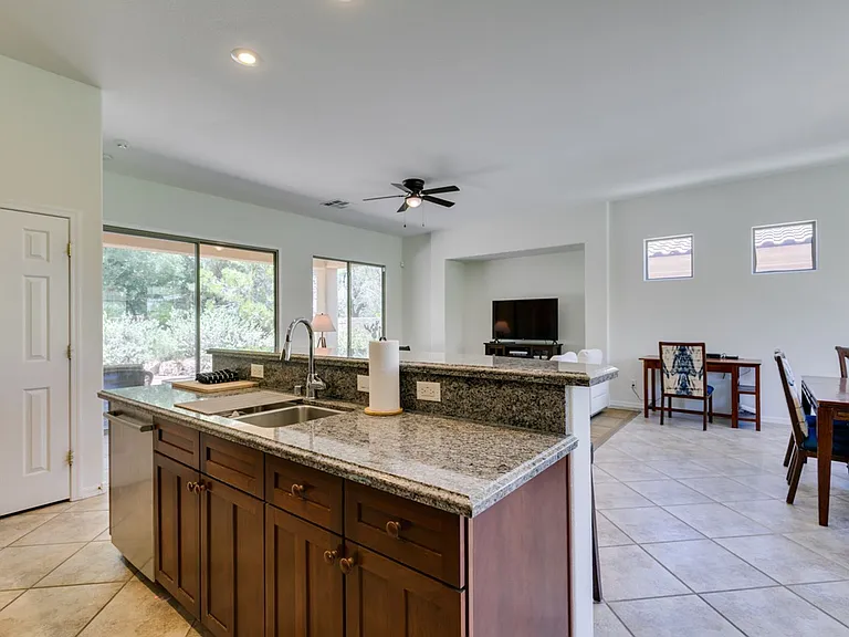 8 Kennesaw Rd — Photo 26