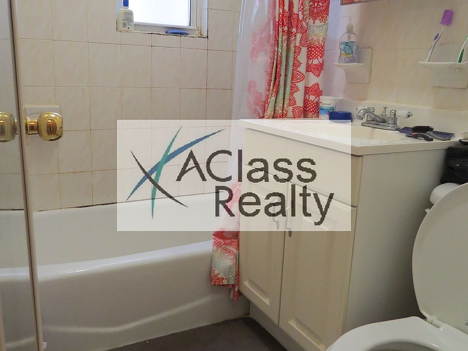 1st image of 3066 37th St APT 1F