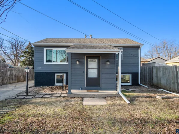 2005 E Walnut St, Sioux Falls, SD 57103