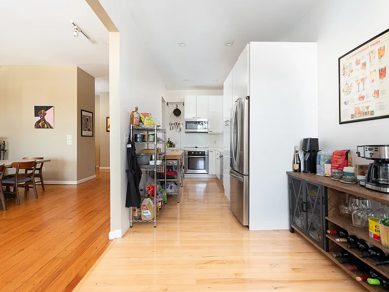 7 Bay State Rd #2C — Photo 11