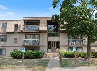 9771 Sunrise Blvd UNIT N8, North Royalton, OH 44133