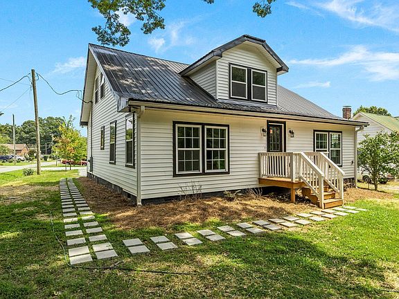 2nd image of 505 Hawfields Rd