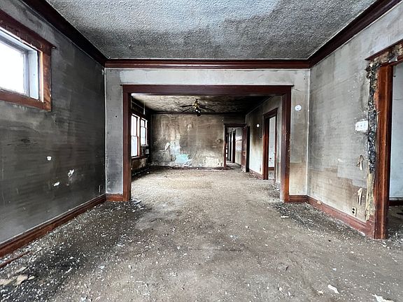4th image of 11950 S Wentworth Ave