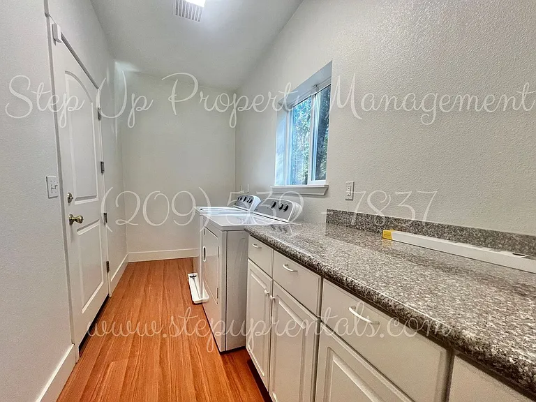 121 Pepperwood Ln — Photo 10