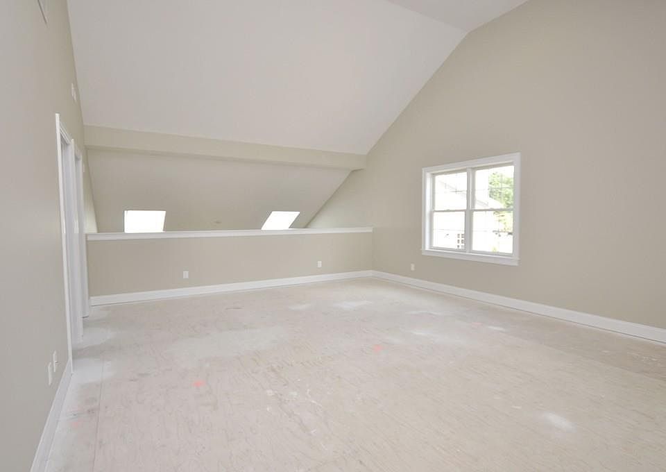 2nd image of 30 White Cedar Dr #31