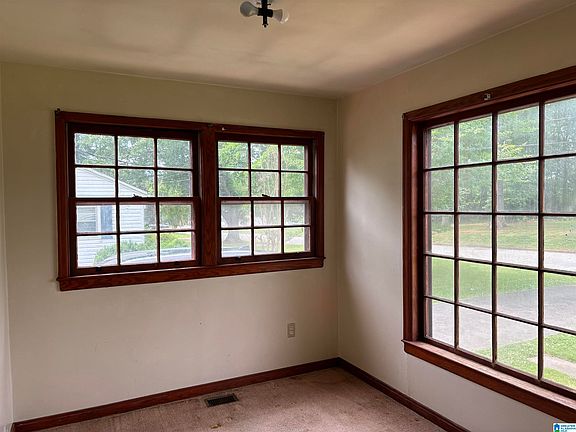 2nd image of 307 7th Ave NE