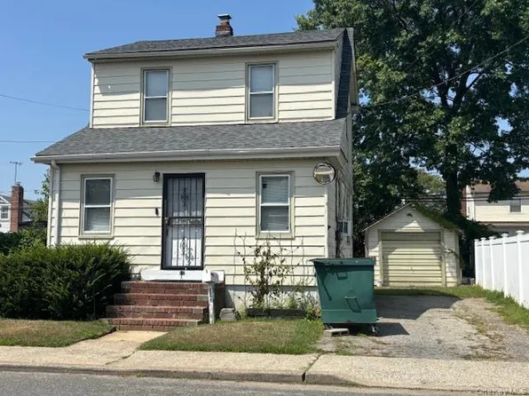 197 Biltmore Avenue, Elmont, NY 11003