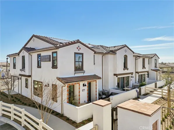 16197 Lumia Way, Fontana, CA 92336