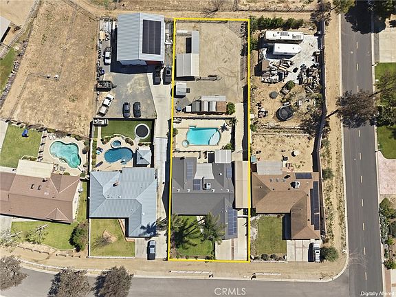 3rd image of 2843 Broken Arrow St