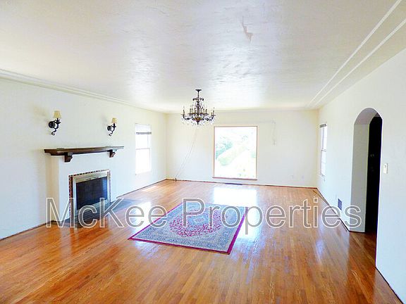 2nd image of 3114 Homer St