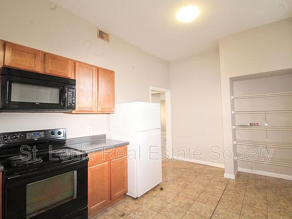 2nd image of 7501 Michigan Ave #A