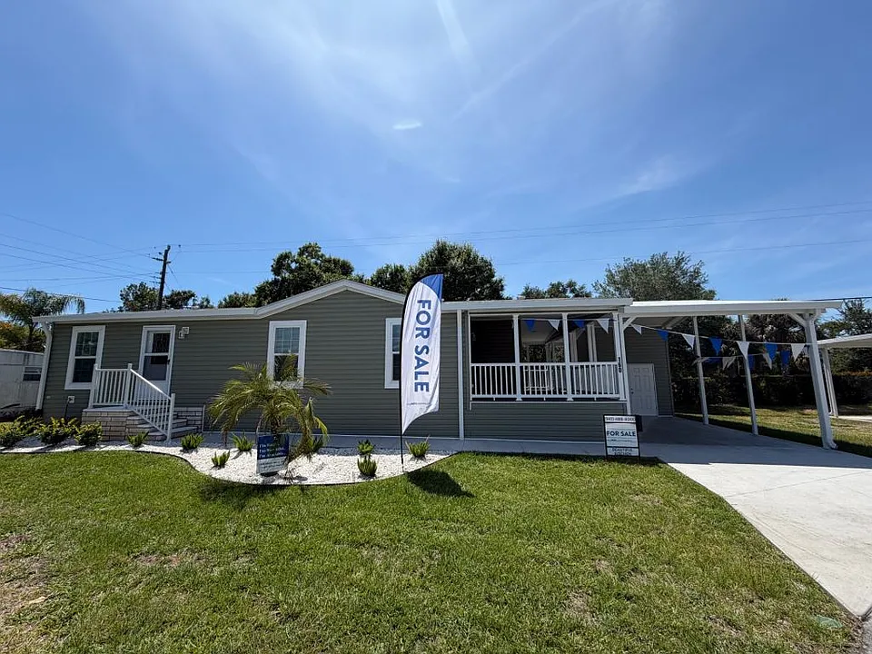 160 4th St W #160