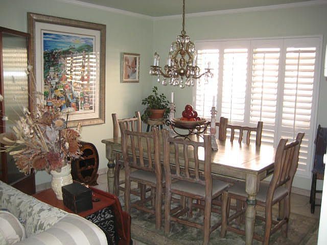 Formal Dining