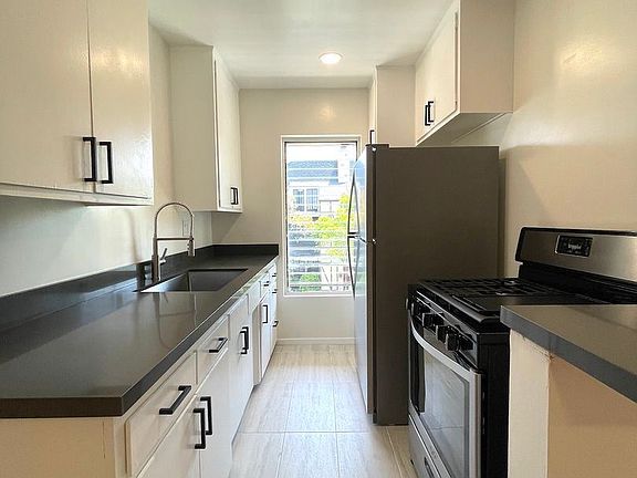 4th image of 1155 N Curson Ave APT 9