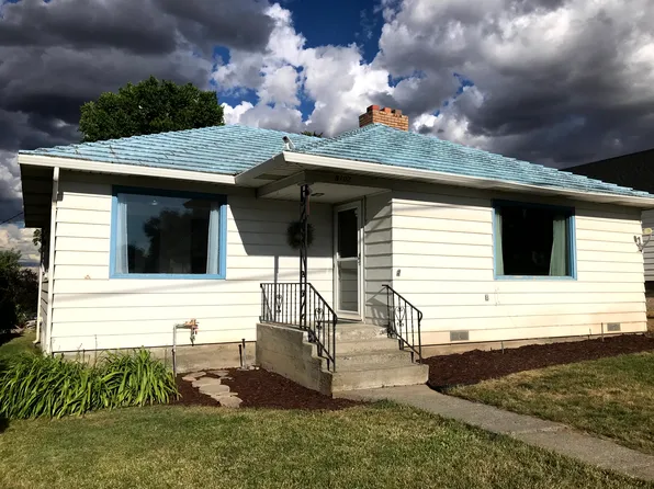 107 S 3rd St, Almira, WA 99103