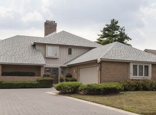 8413 Golfview Dr, Orland Park, IL