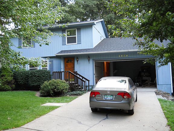 2nd image of 2484 Parkwood Ave