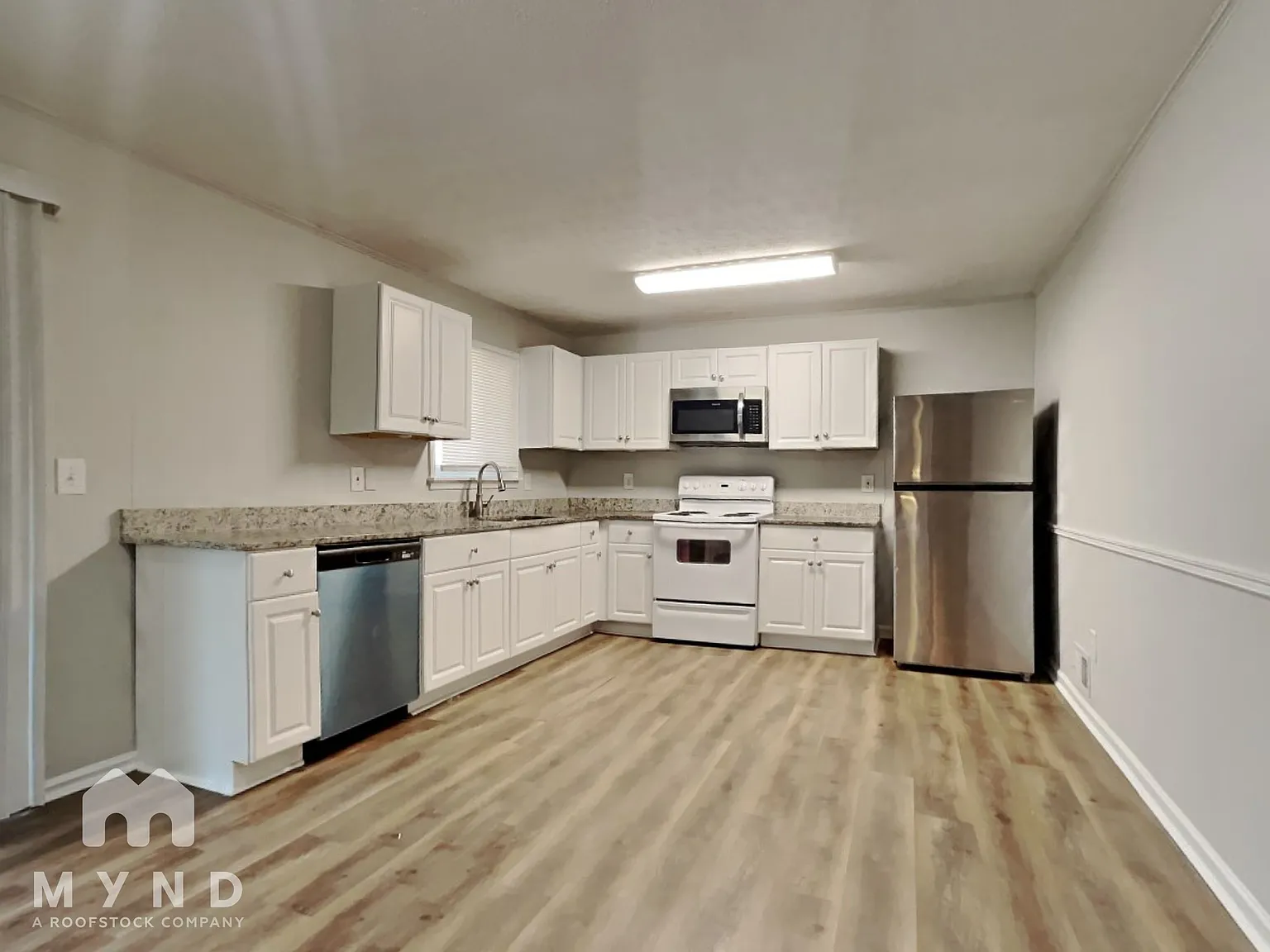 3 bed, 1.5 bath, 1644 sqft, $1,795 — Photo 3