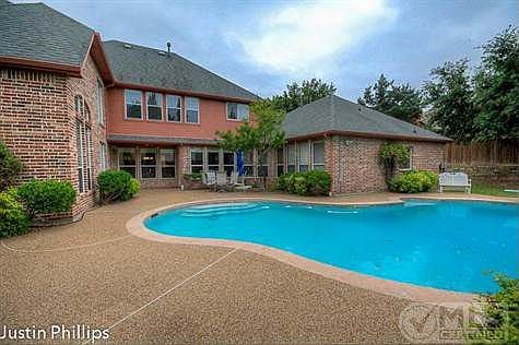 3rd image of 3016 Normandy Dr