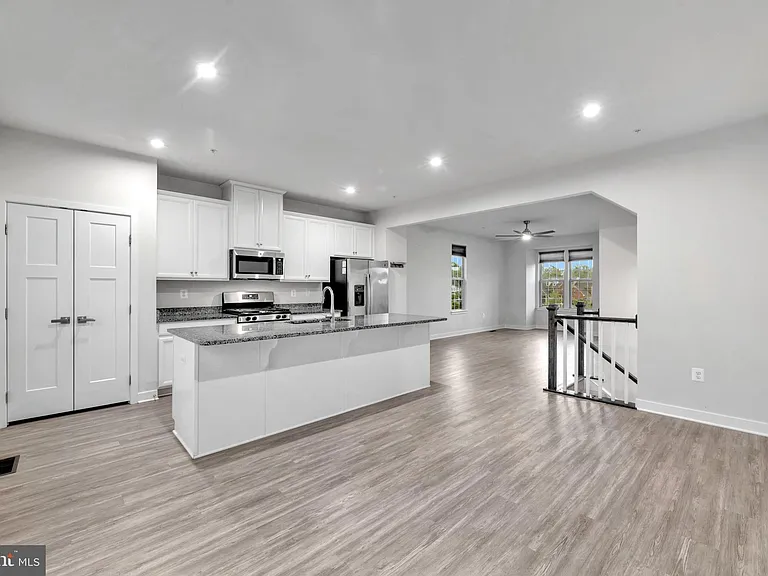 14737 Earl Mitchell Ave #E — Photo 5