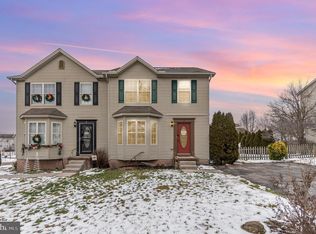 6 Wagner Dr, Hanover, PA 17331