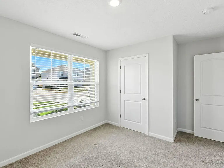 5001 Lakeview Dr — Photo 24