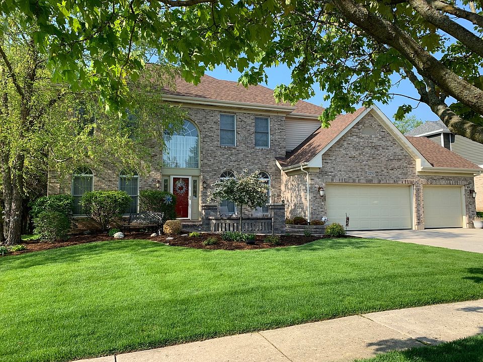 2nd image of 2250 Buckthorn Dr