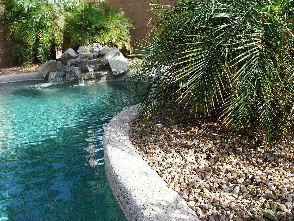 Beautiful Pebble Tec Pool