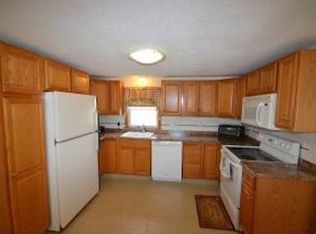 667 Waverley Rd, North Andover, MA 01845