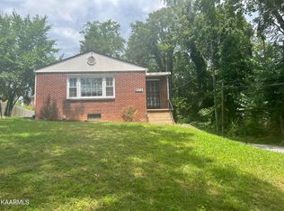 5414 Colonial Cir, Knoxville, TN 37918