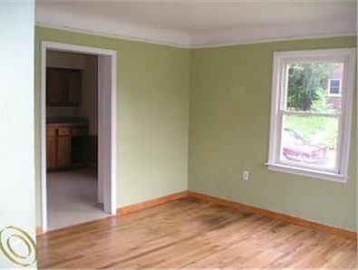 4th image of 800 Ledyard Ave