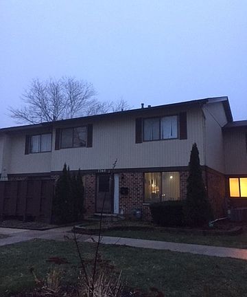 2nd image of 7360 Winthrop Way Unit 5